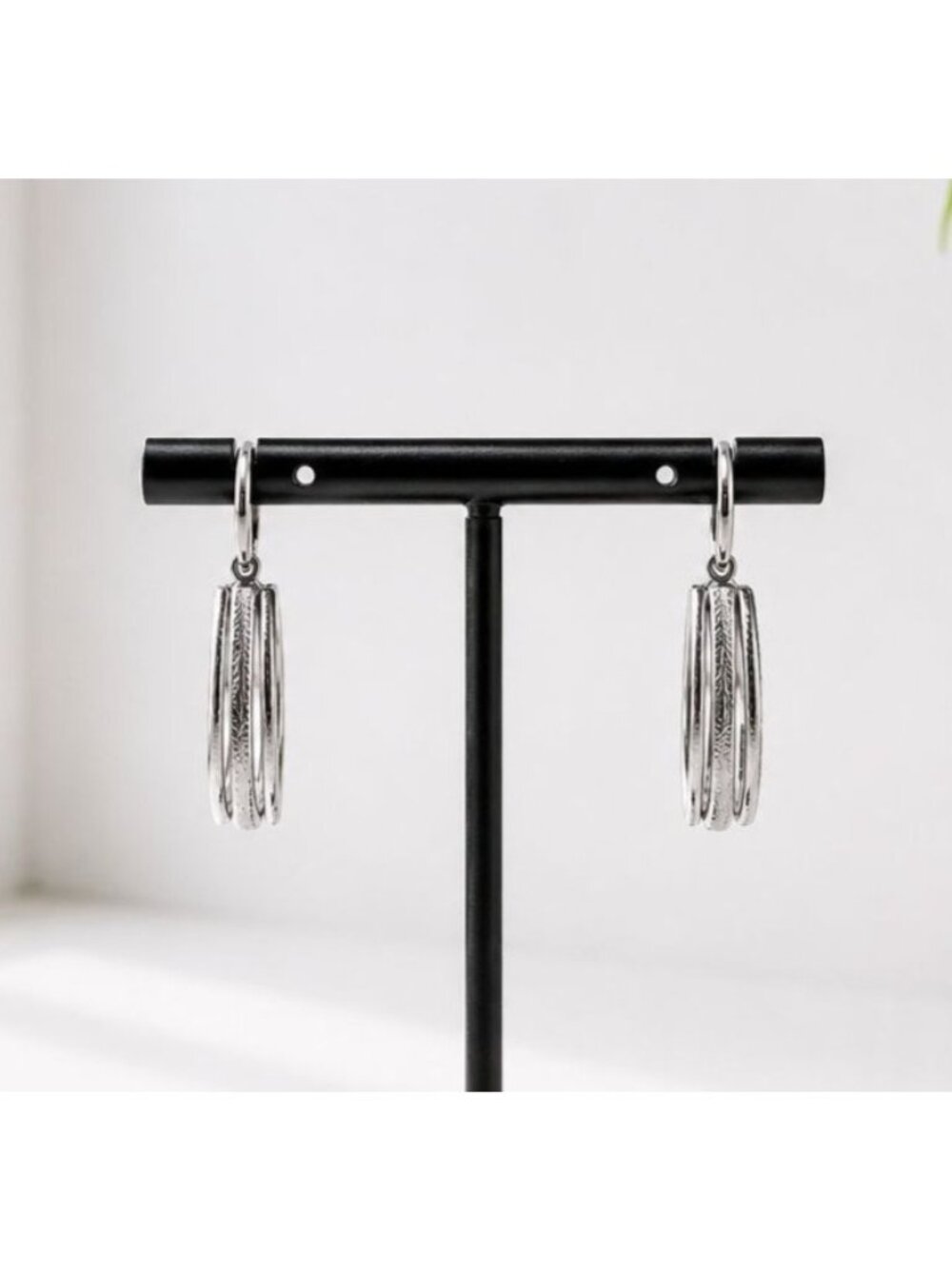 Vintage Silver-Tone Multi-Hoop Dangle Earrings With Leverback Closure